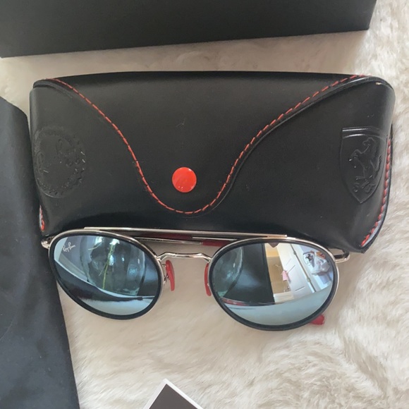🔴 Ferrari Ray.Ban Sunglasses Collection Unisex👓 - Picture 4 of 11